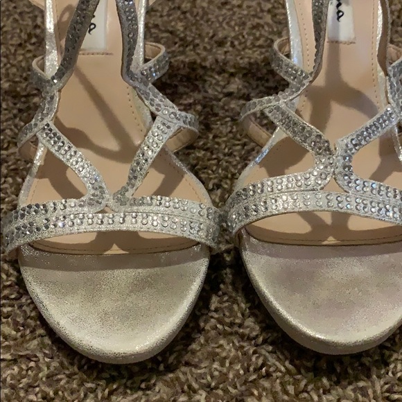 sparkly silver heels✨ - Picture 2 of 3